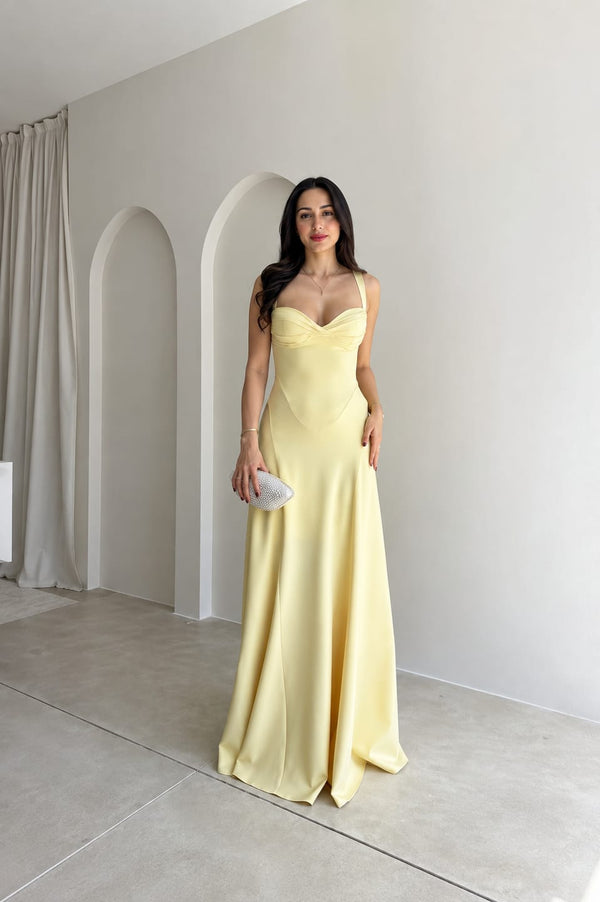 Ivette L.