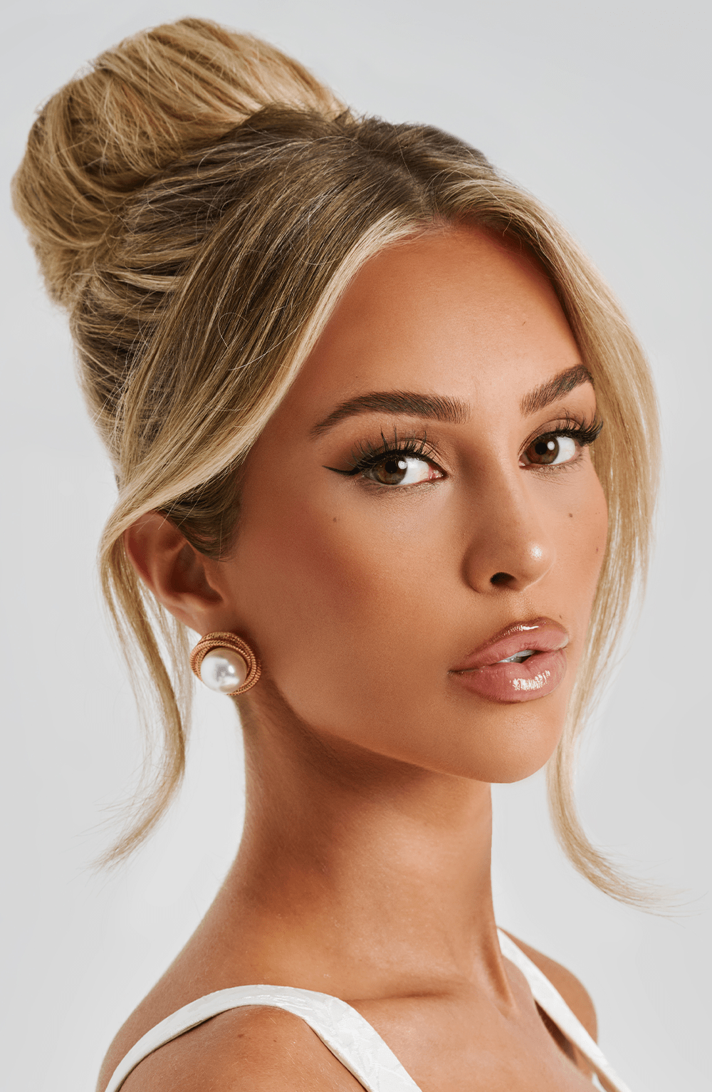 Amoria Earrings